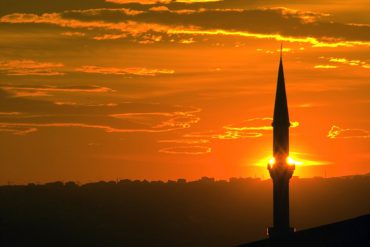 Yahya Kemal, Ezansız Semtler