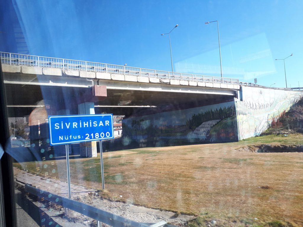 Sivrihisar giriş tabelası
