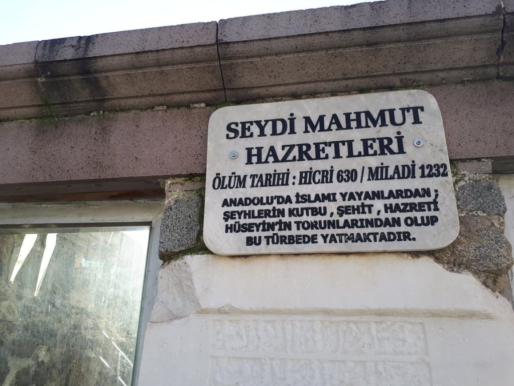 Seyyid Mahmud Hazretleri Türbesi
