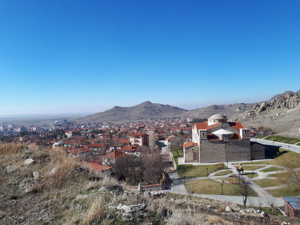 Surp Yerrortutyun Kilisesi
