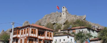 Gözlerden Irak Bir Belde: SİVRİHİSAR