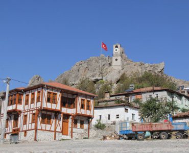 Gözlerden Irak Bir Belde: SİVRİHİSAR